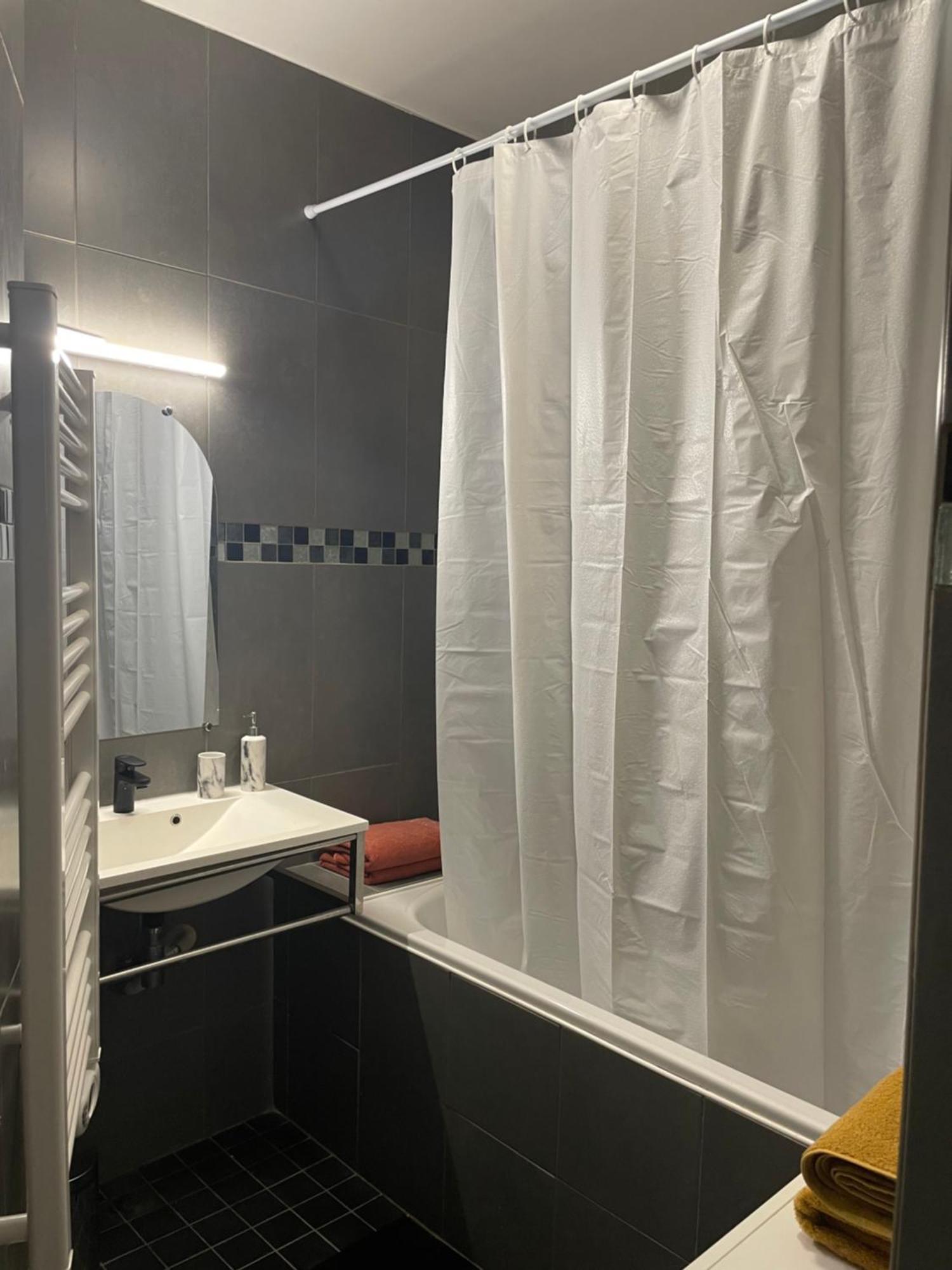 Appartement Luma Quartier Oberkampf Jean Pierre Timbaud Parigi Esterno foto